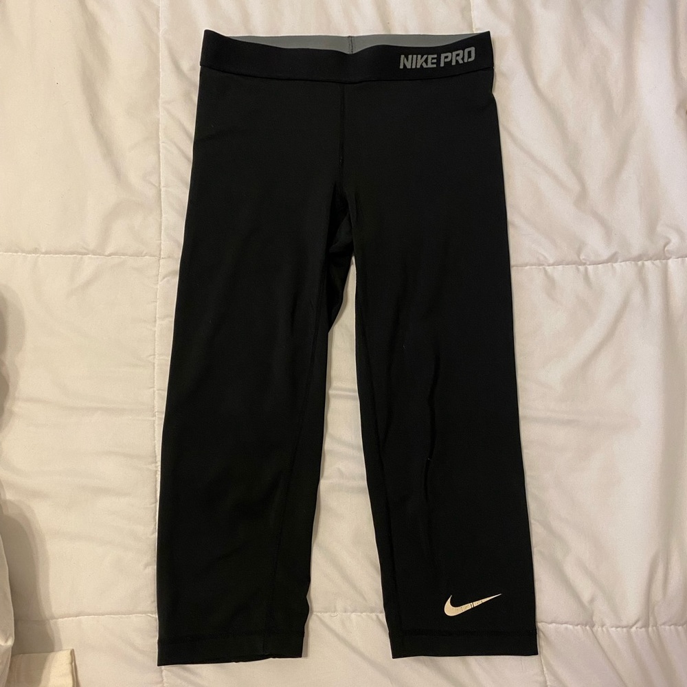 Nike Pro Capri Leggings